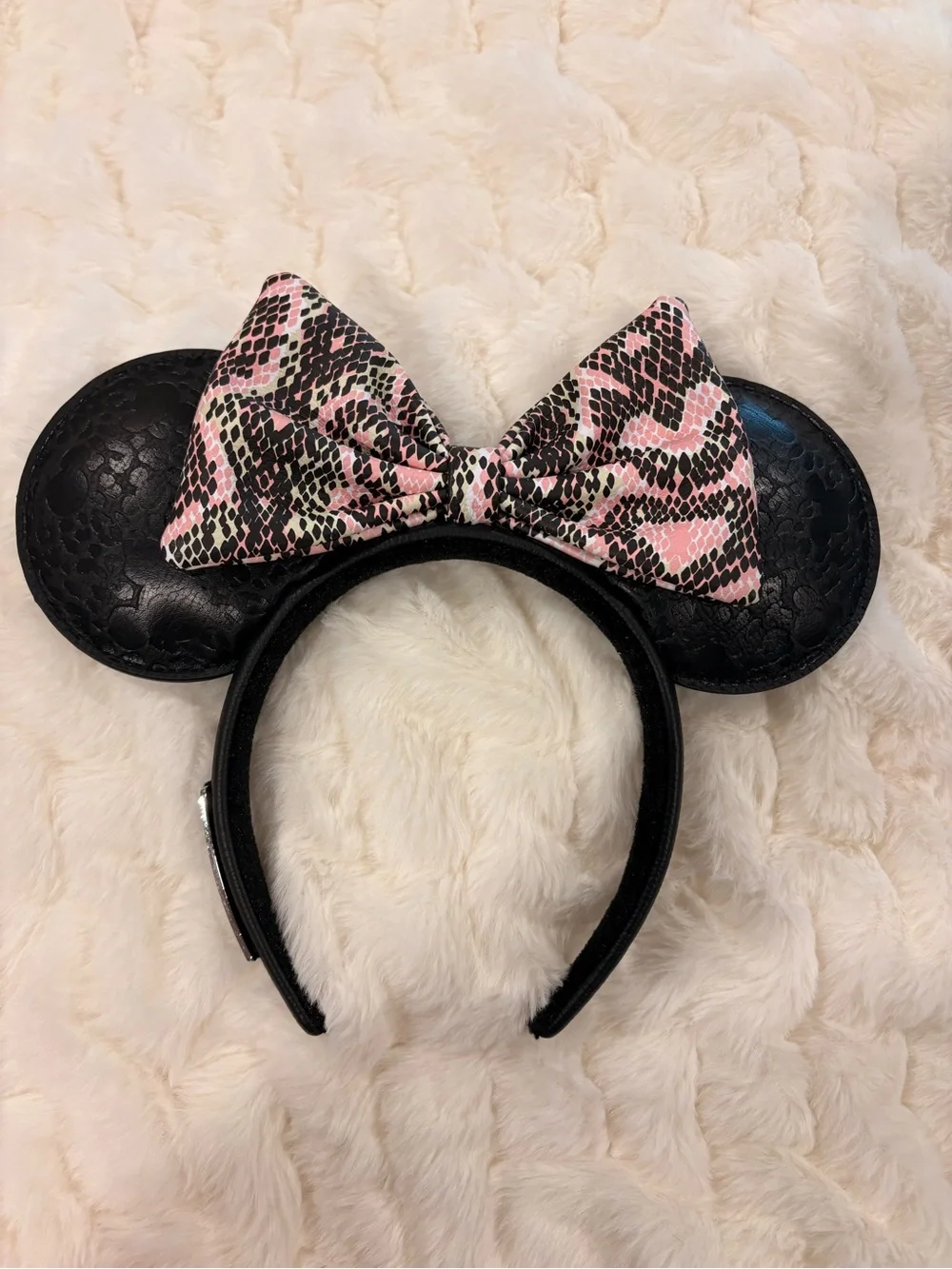 Loungefly Disney Animal Kingdom Black and Pink Minnie Mouse Ears Headband NWT